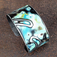 ALL IMAGES AND JEWELRY DESIGNS © PEGGY PETREY