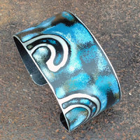 ALL IMAGES AND JEWELRY DESIGNS © PEGGY PETREY