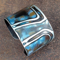 ALL IMAGES AND JEWELRY DESIGNS © PEGGY PETREY